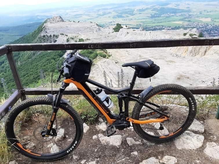 E-Tekergok Haza Hotel Bukkzserc Bagian luar foto