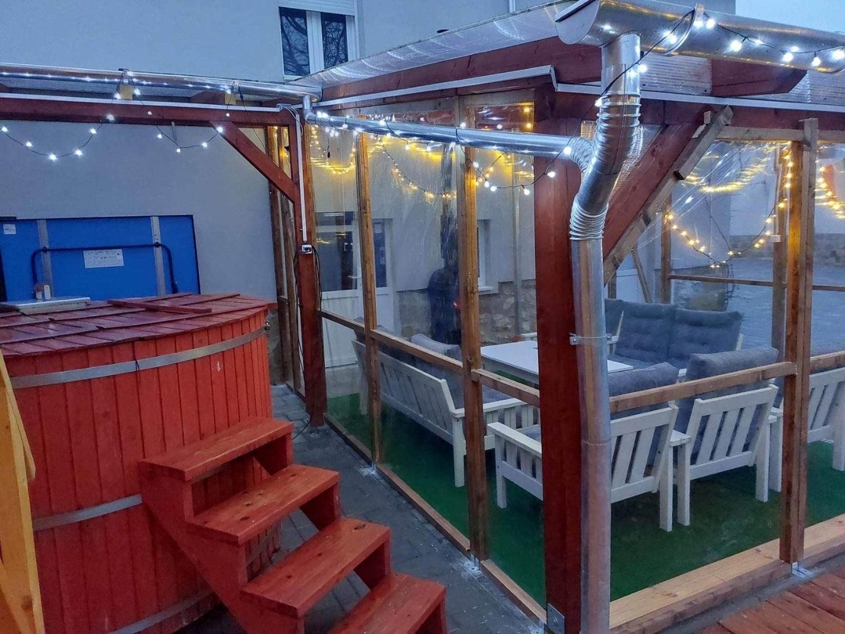 E-Tekergok Haza Hotel Bukkzserc Bagian luar foto